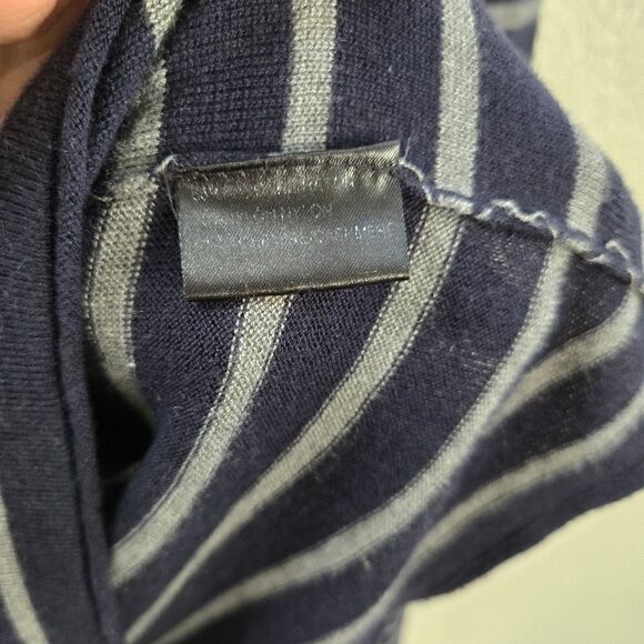 Hotel Manufacturer sweater size L - Picture 7 of 7